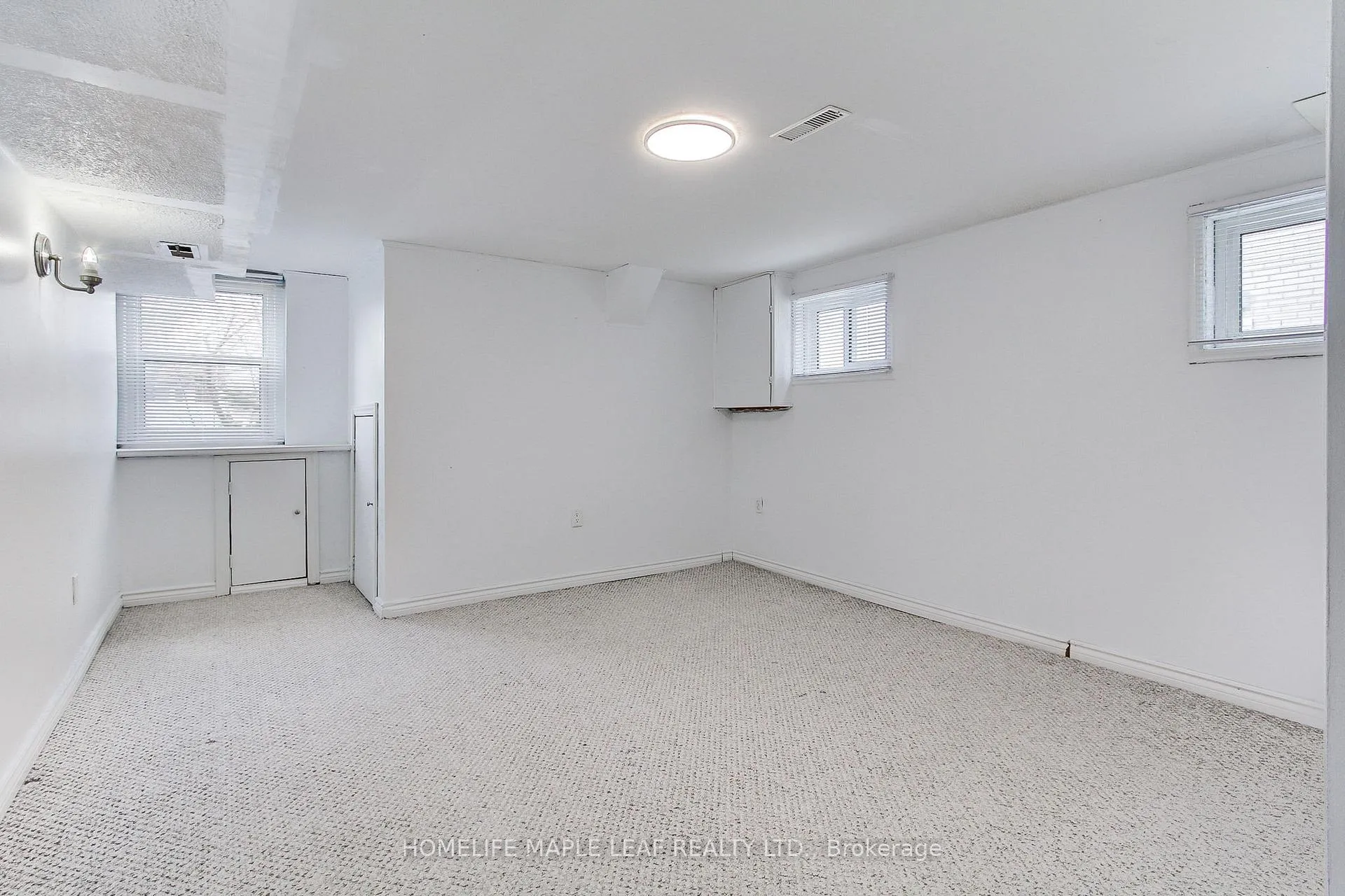 Photo 16 of 716 Yeremi Street, Pickering, West Shore — HOMEH