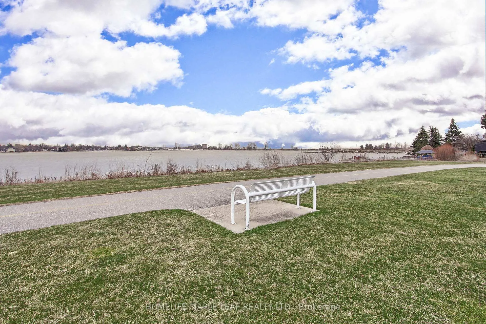 Photo 24 of 716 Yeremi Street, Pickering, West Shore — HOMEH