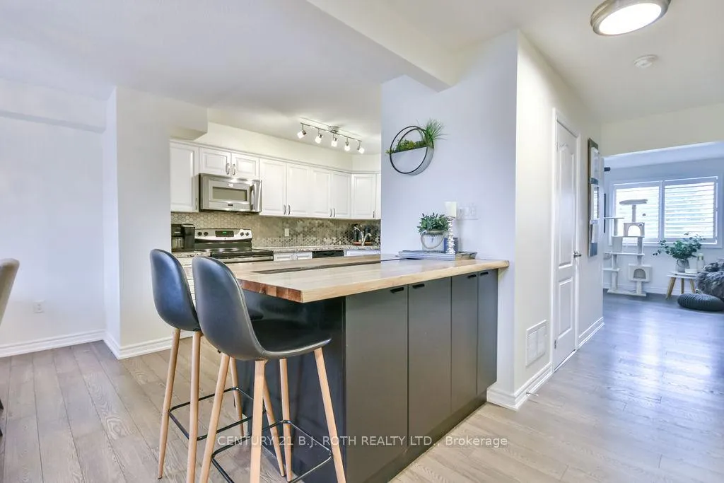 Photo 12 of Unit 3, 49 Ferndale Drive S, Barrie, Ardagh — HOMEH