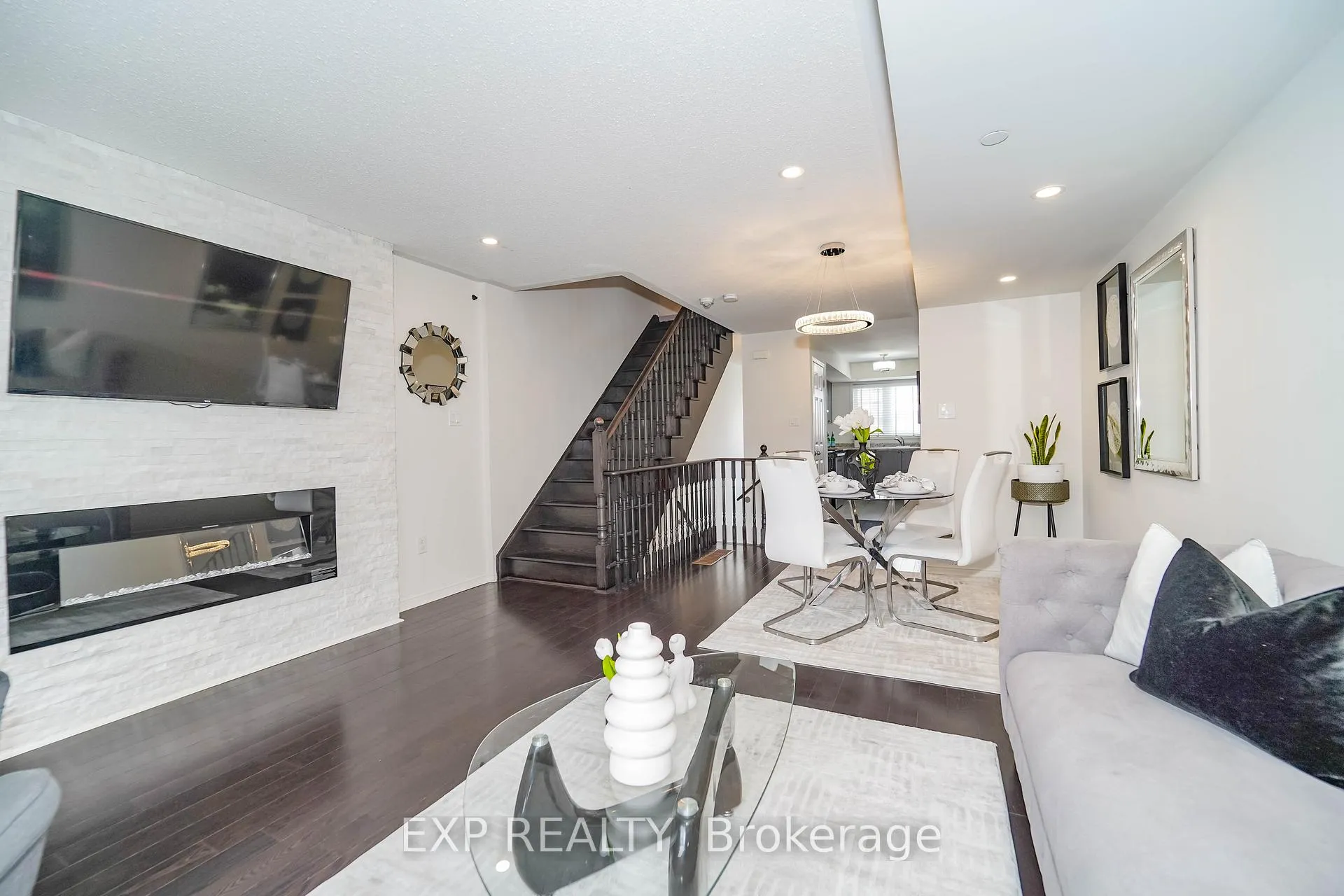 Photo 13 of 2560 Bromus Path, Oshawa, Windfields — HOMEH