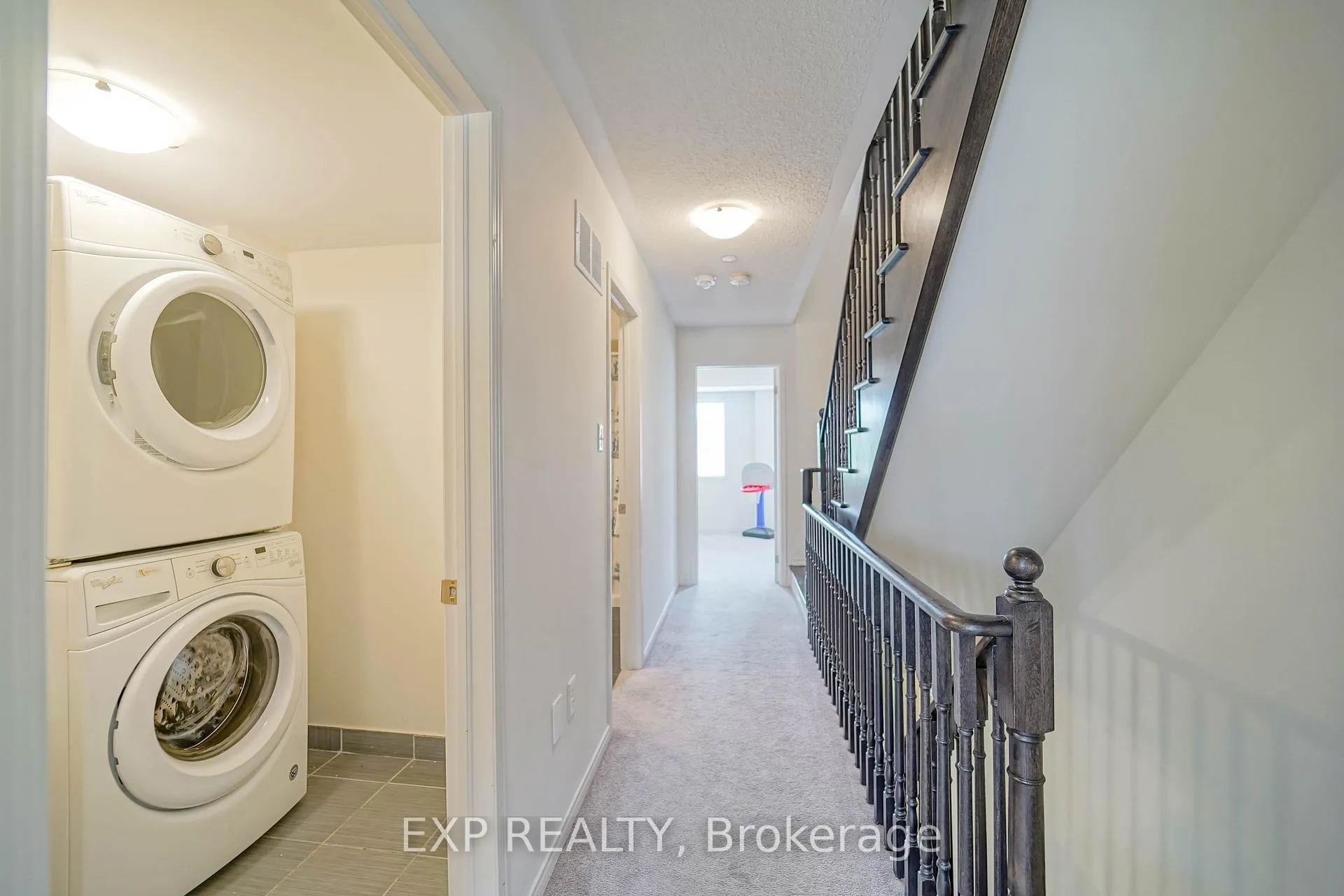 Photo 18 of 2560 Bromus Path, Oshawa, Windfields — HOMEH