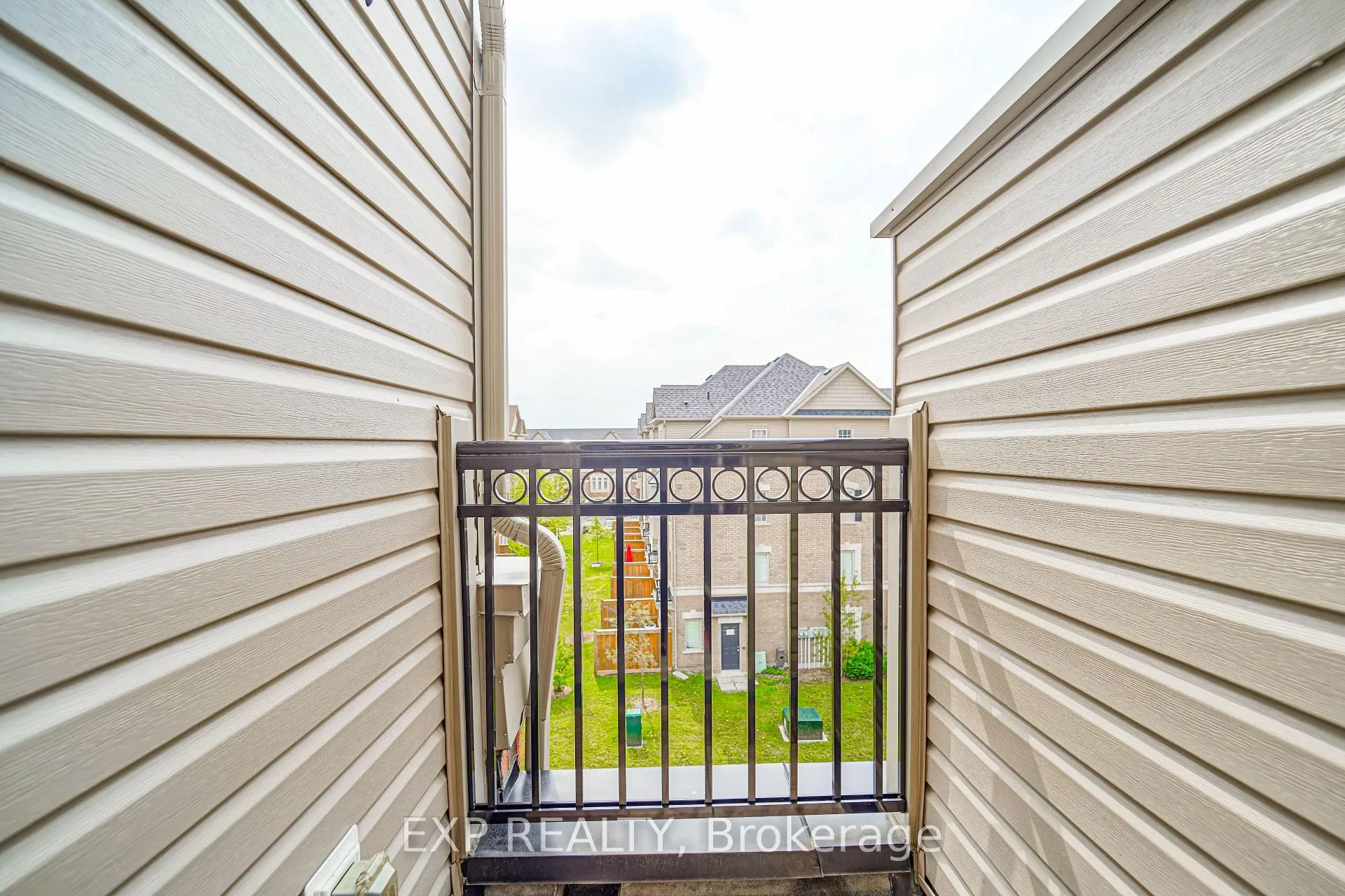 Photo 30 of 2560 Bromus Path, Oshawa, Windfields — HOMEH