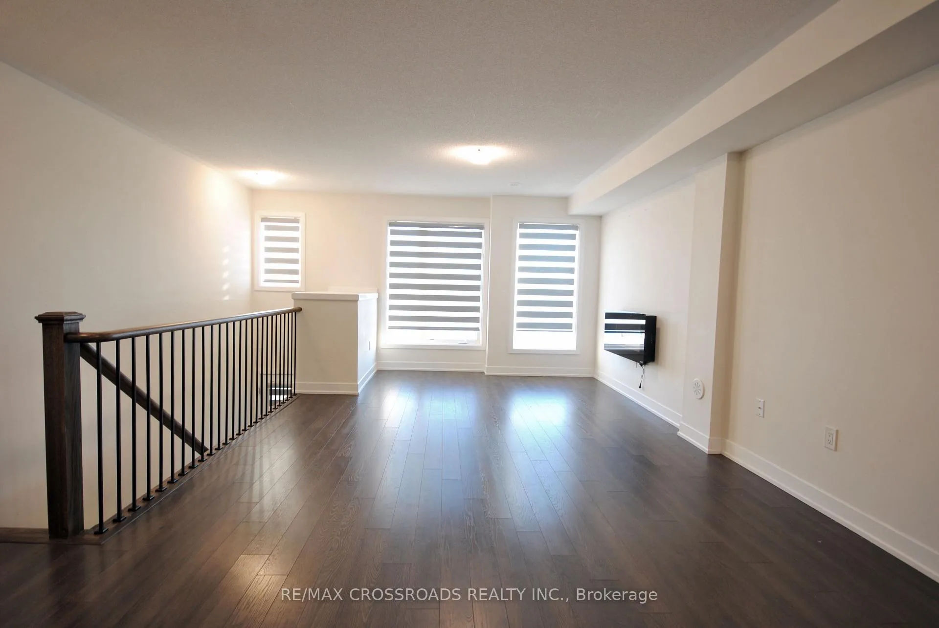 Photo 2 of 36 Shawfield Way, Whitby, Pringle Creek — HOMEH