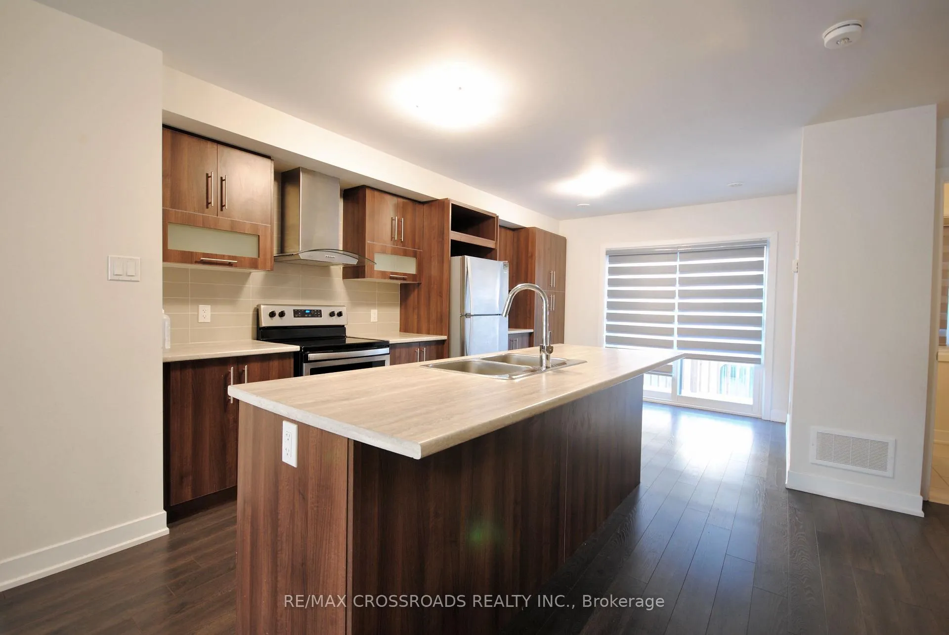 Photo 5 of 36 Shawfield Way, Whitby, Pringle Creek — HOMEH