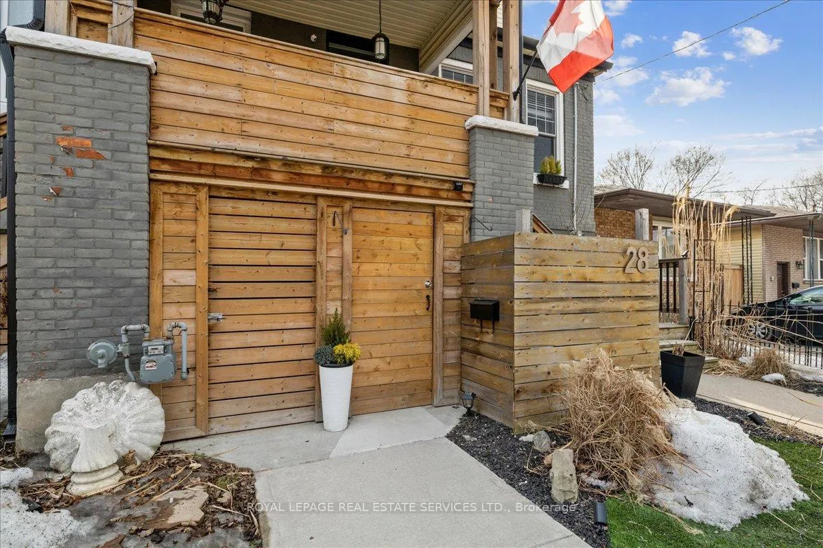 Photo 3 of Unit Lower, 28 Grove Street, Hamilton, Corktown — HOMEH