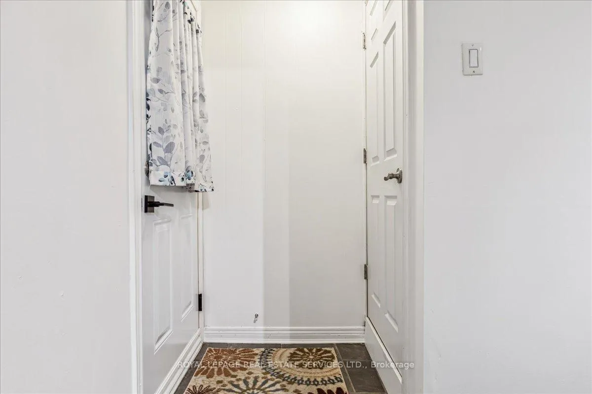 Photo 5 of Unit Lower, 28 Grove Street, Hamilton, Corktown — HOMEH