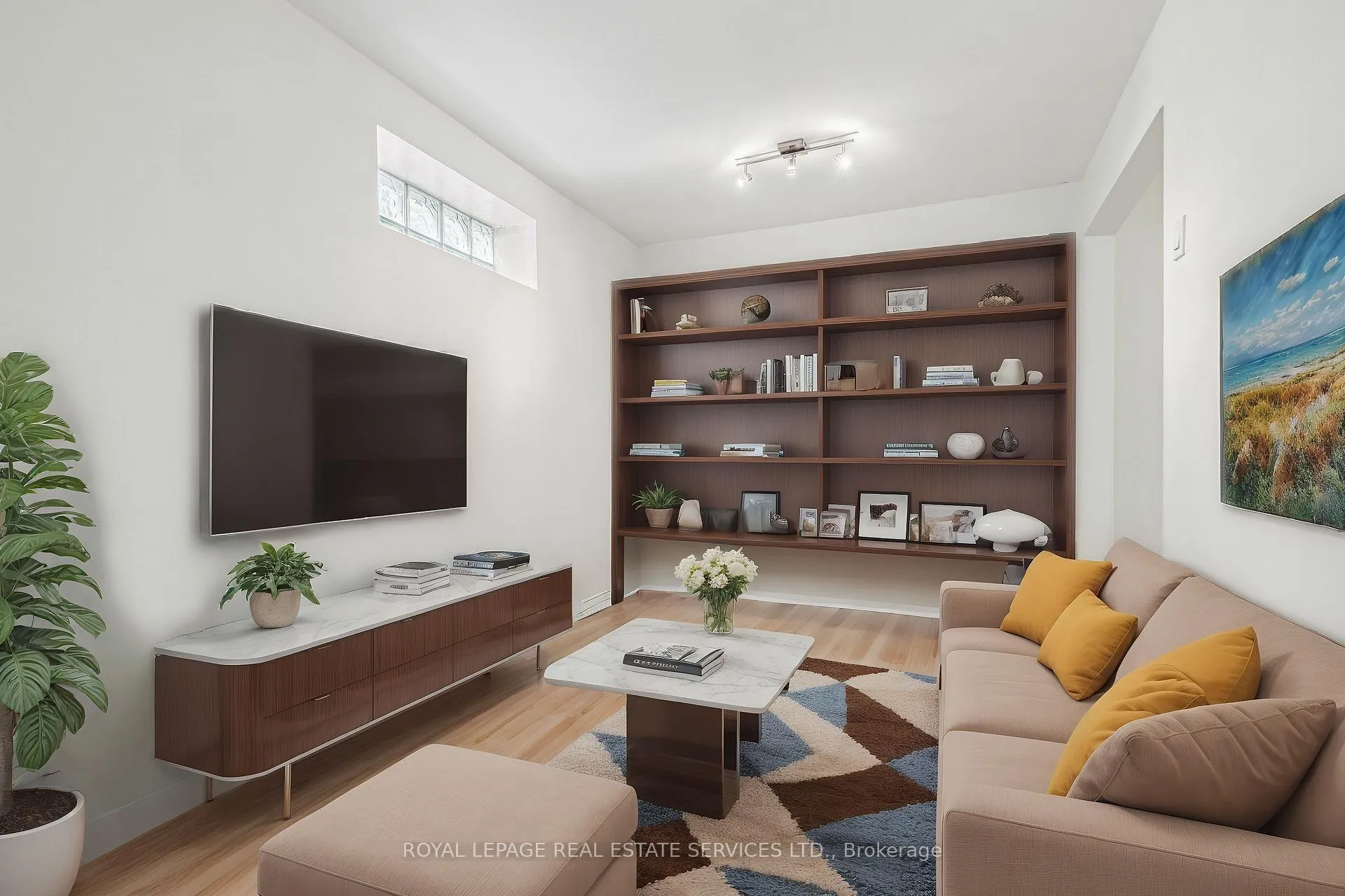 Photo 9 of Unit Lower, 28 Grove Street, Hamilton, Corktown — HOMEH