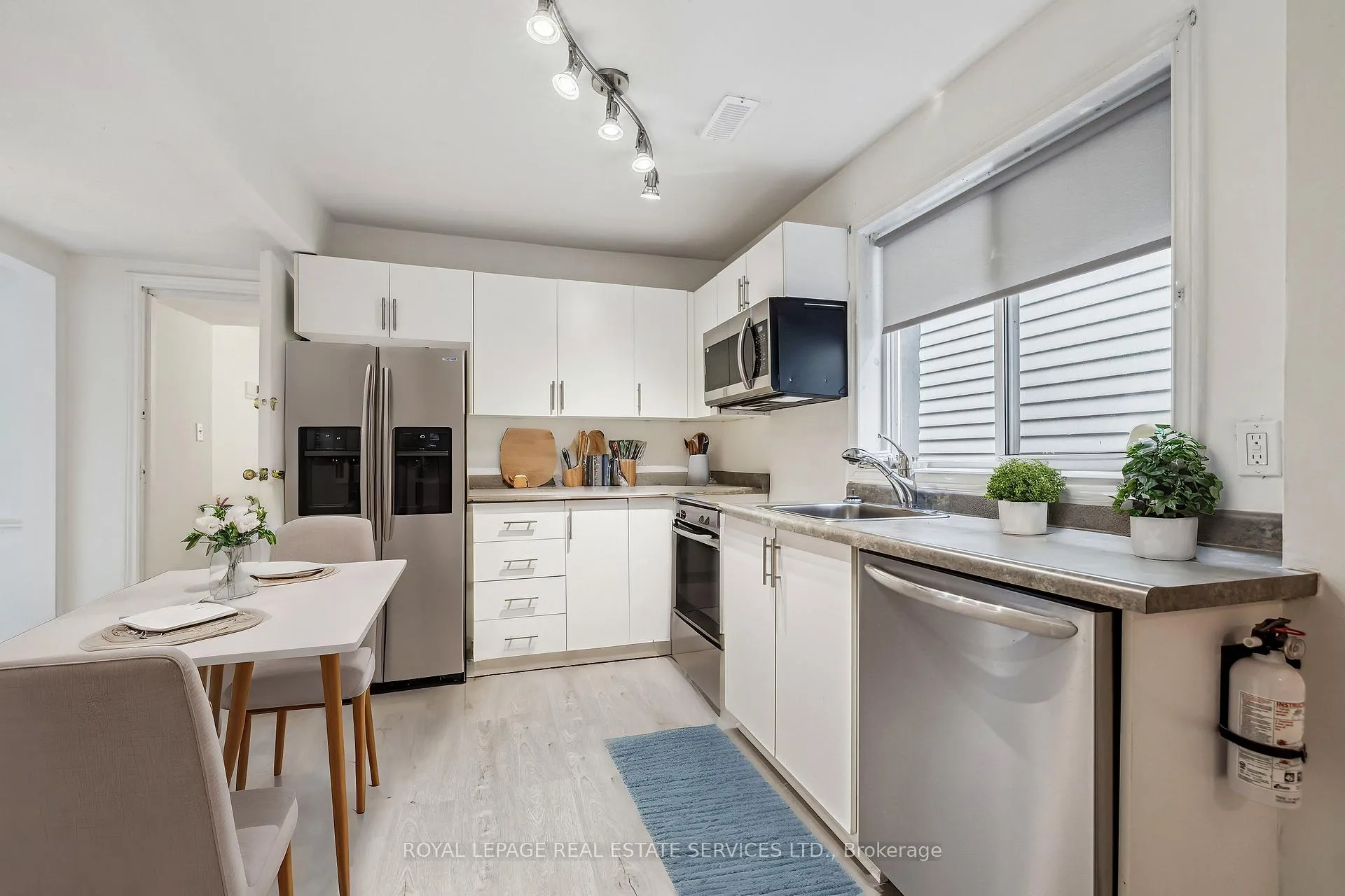 Photo 13 of Unit Lower, 28 Grove Street, Hamilton, Corktown — HOMEH