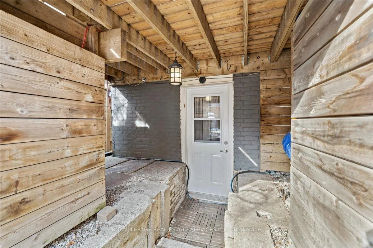Photo 20 of Unit Lower, 28 Grove Street, Hamilton, Corktown — HOMEH