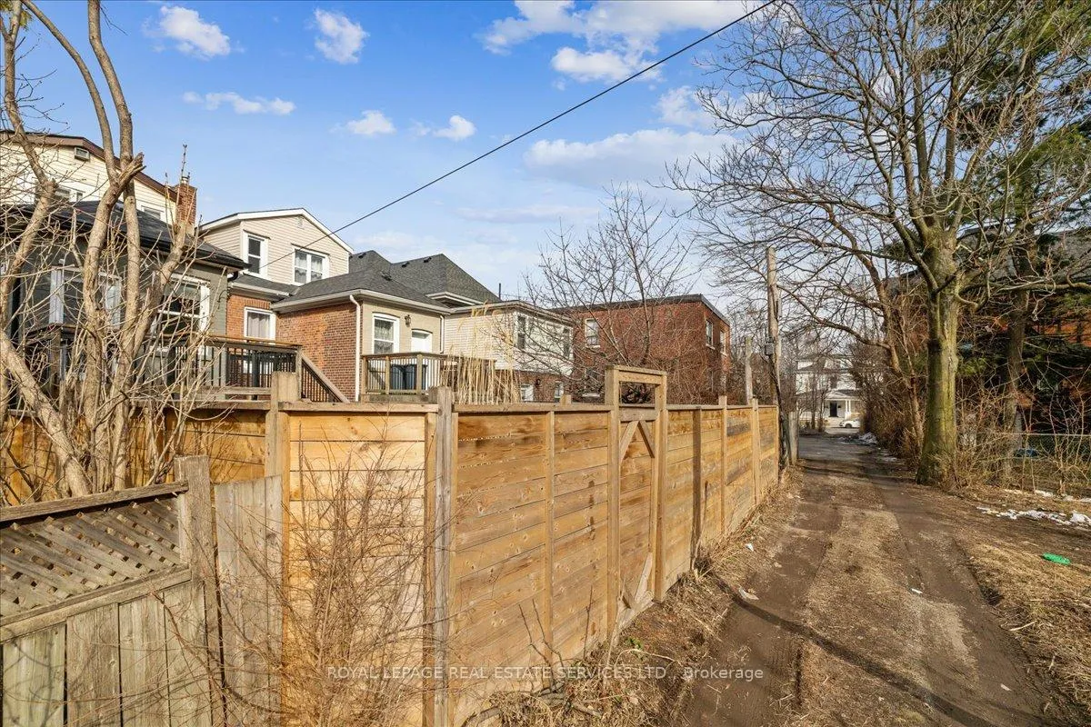 Photo 25 of Unit Lower, 28 Grove Street, Hamilton, Corktown — HOMEH