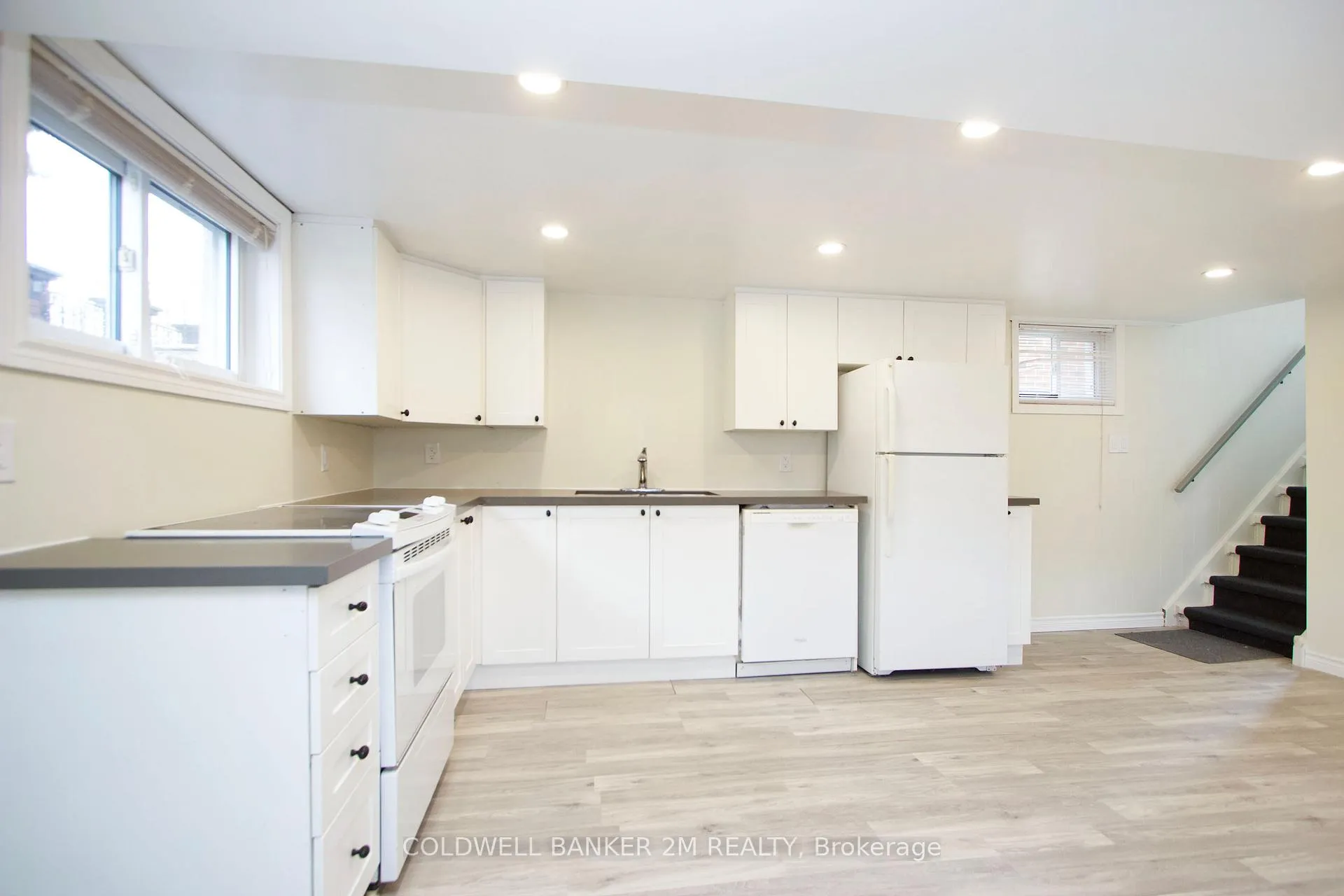 Photo 3 of 297 Admiral Road, Oshawa, McLaughlin — HOMEH