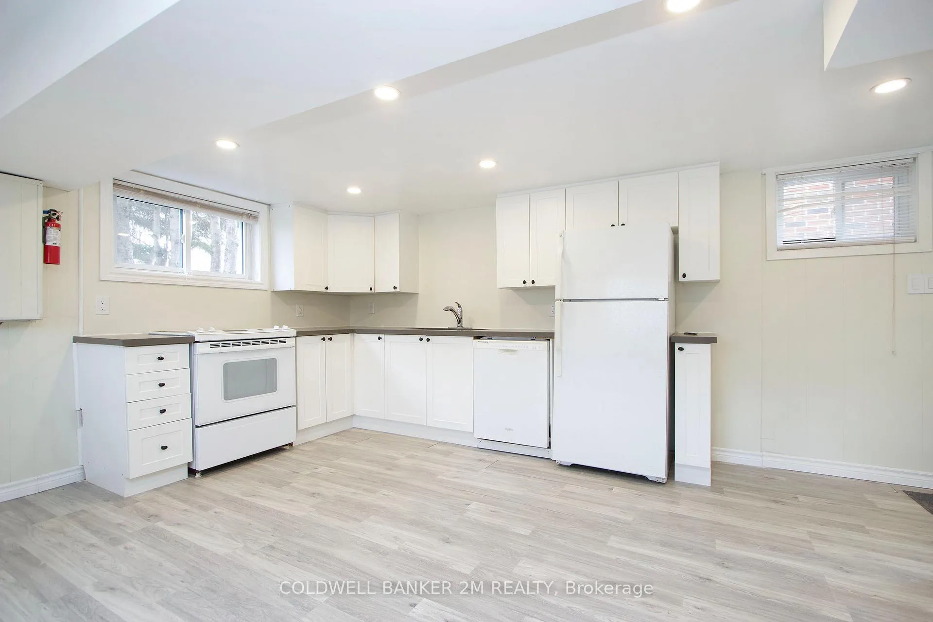 Photo 4 of 297 Admiral Road, Oshawa, McLaughlin — HOMEH