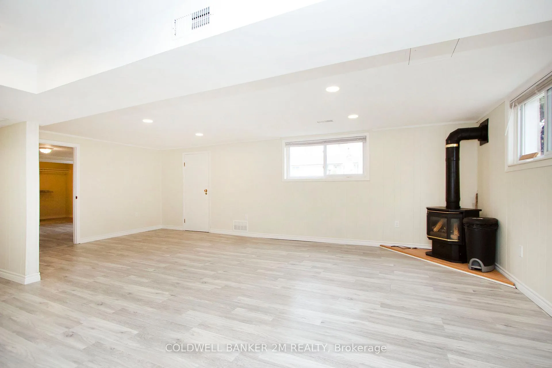 Photo 7 of 297 Admiral Road, Oshawa, McLaughlin — HOMEH