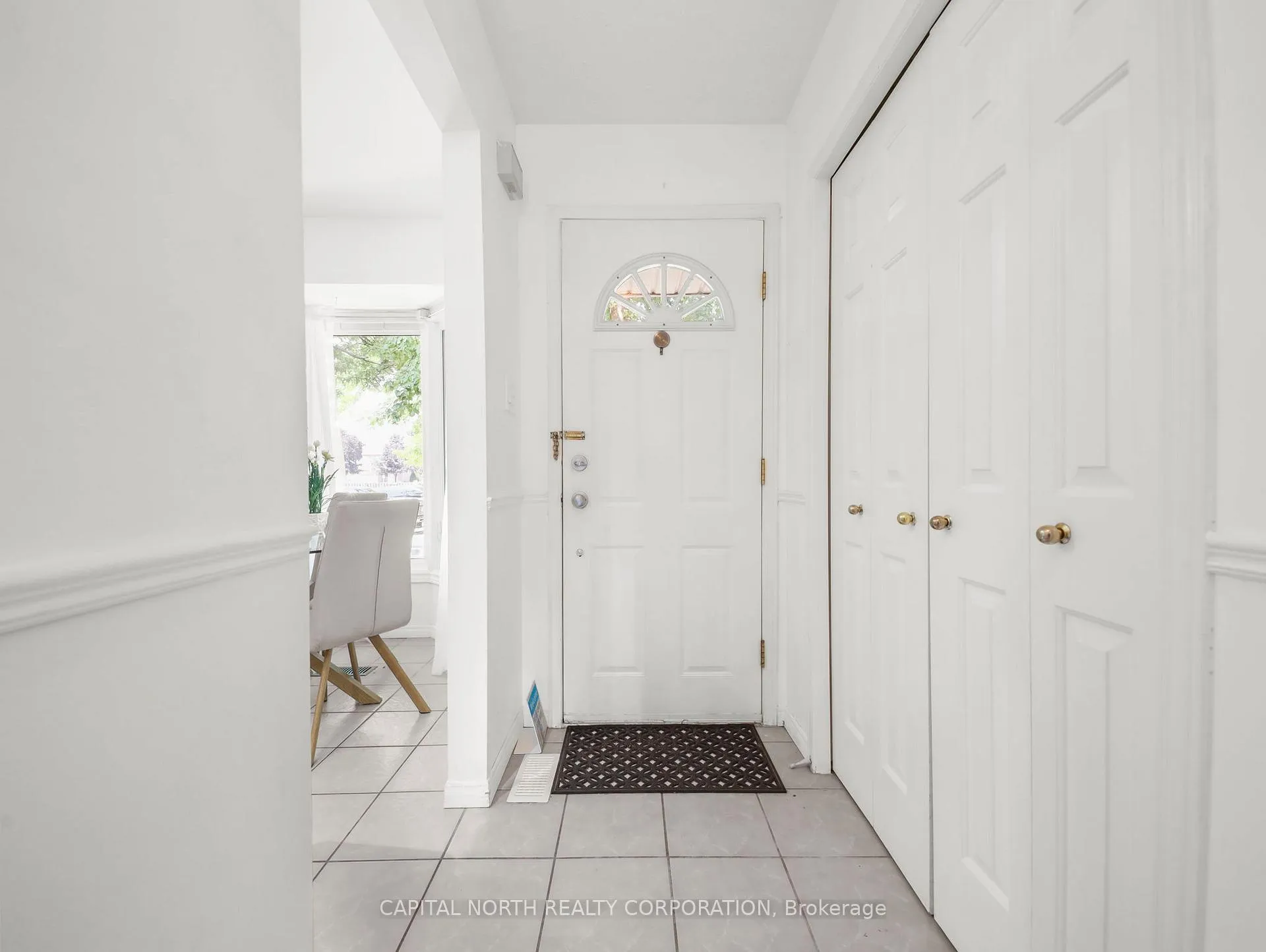 Photo 2 of Unit 9, 618 Barton Street, Hamilton, Stoney Creek — HOMEH