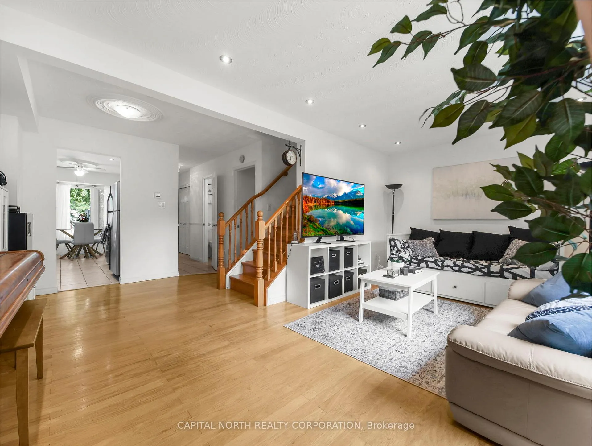 Photo 7 of Unit 9, 618 Barton Street, Hamilton, Stoney Creek — HOMEH