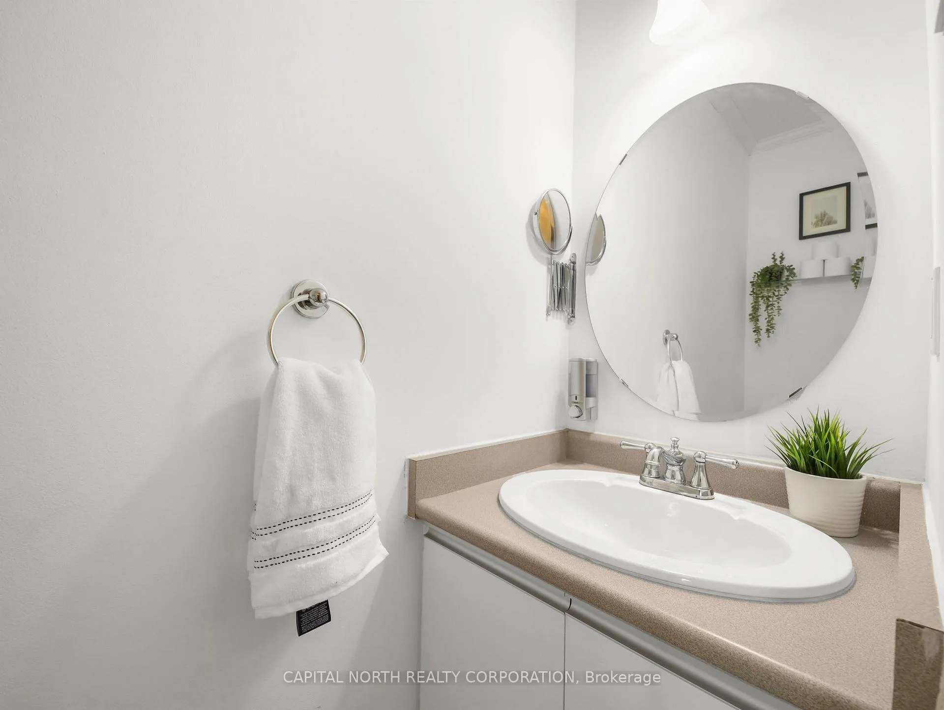 Photo 9 of Unit 9, 618 Barton Street, Hamilton, Stoney Creek — HOMEH