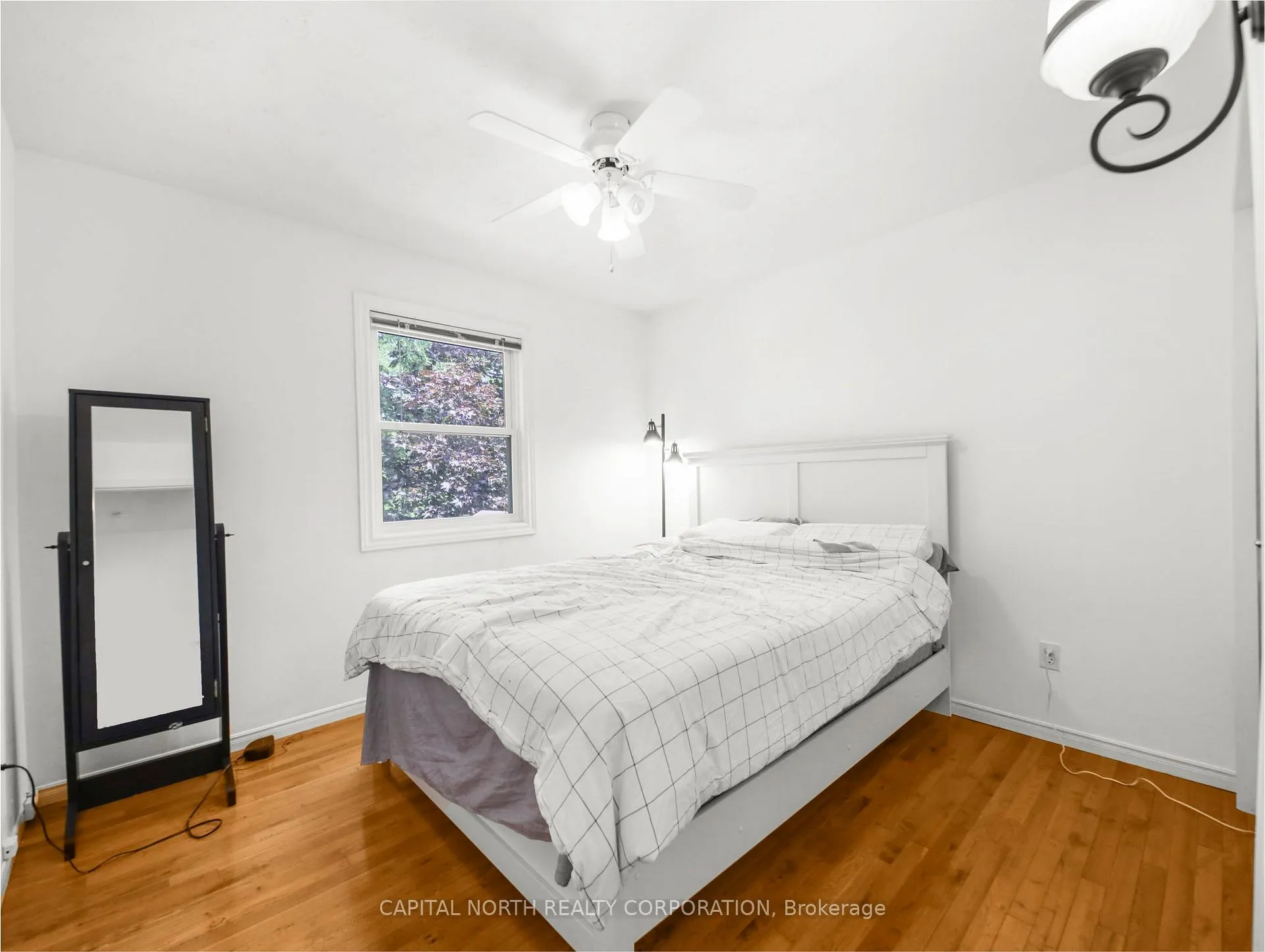 Photo 11 of Unit 9, 618 Barton Street, Hamilton, Stoney Creek — HOMEH