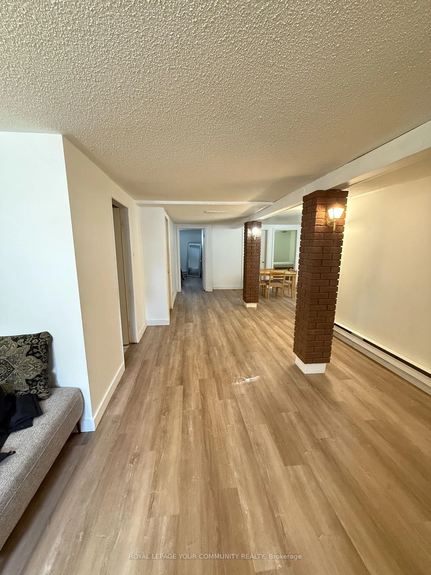 Photo 3 of Unit lower, 12 Bailey Crescent, Aurora, Aurora Highlands — HOMEH