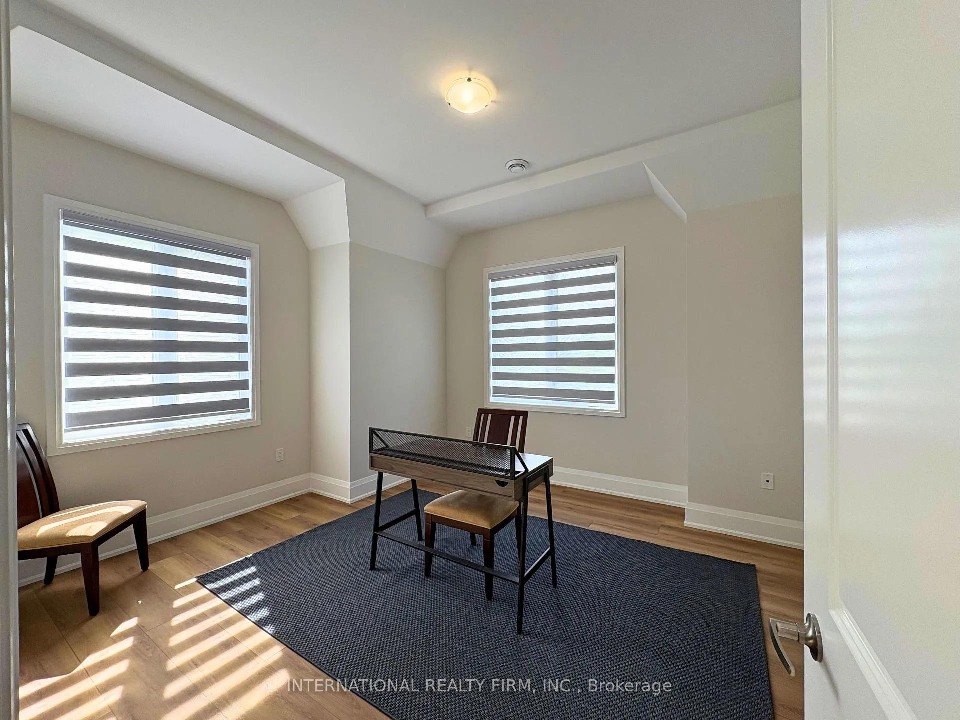 Photo 3 of Unit 1, 670 Park Road, Innisfil, Alcona — HOMEH