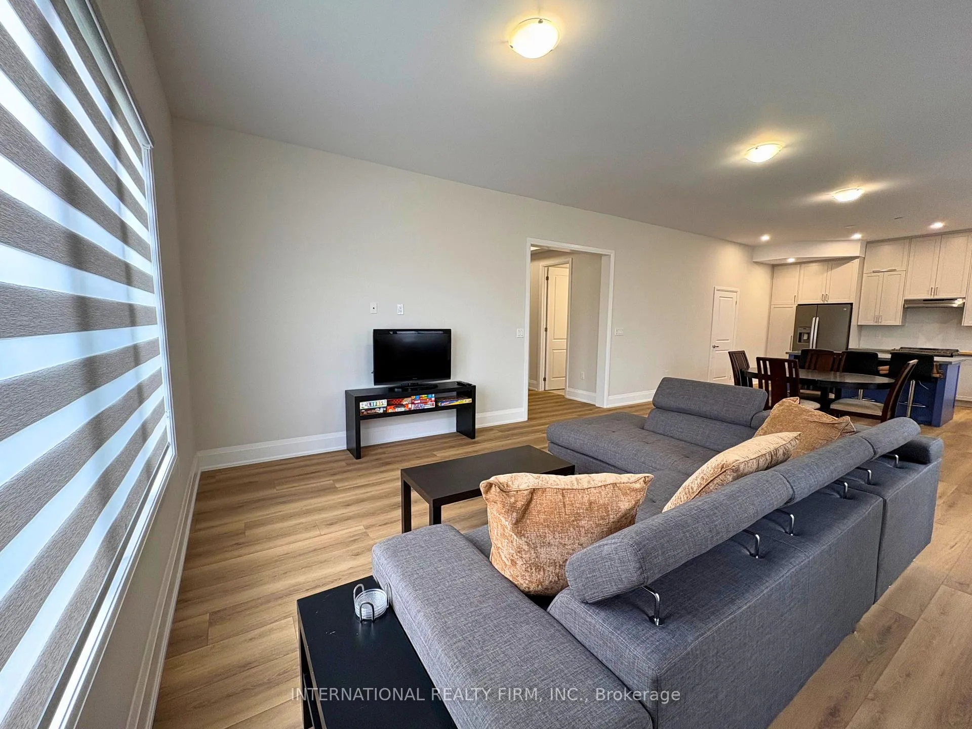 Photo 15 of Unit 1, 670 Park Road, Innisfil, Alcona — HOMEH