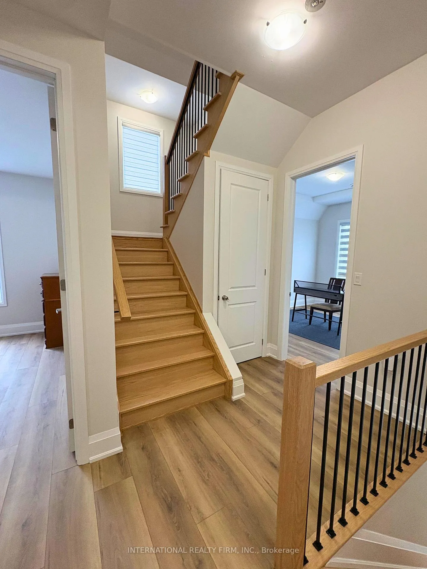 Photo 18 of Unit 1, 670 Park Road, Innisfil, Alcona — HOMEH