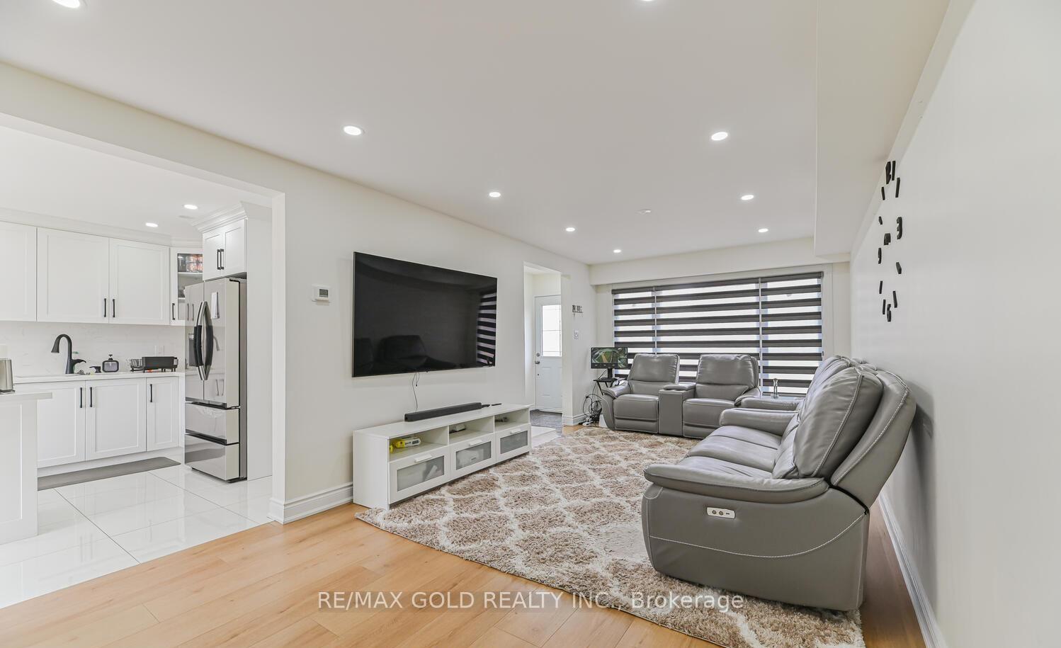 Photo 1 of 81 Drake Boulevard, Brampton, Southgate — HOMEH