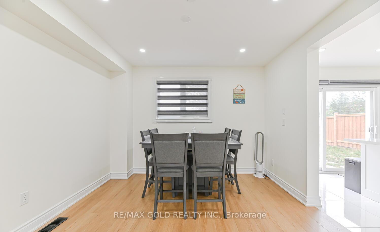 Photo 9 of 81 Drake Boulevard, Brampton, Southgate — HOMEH