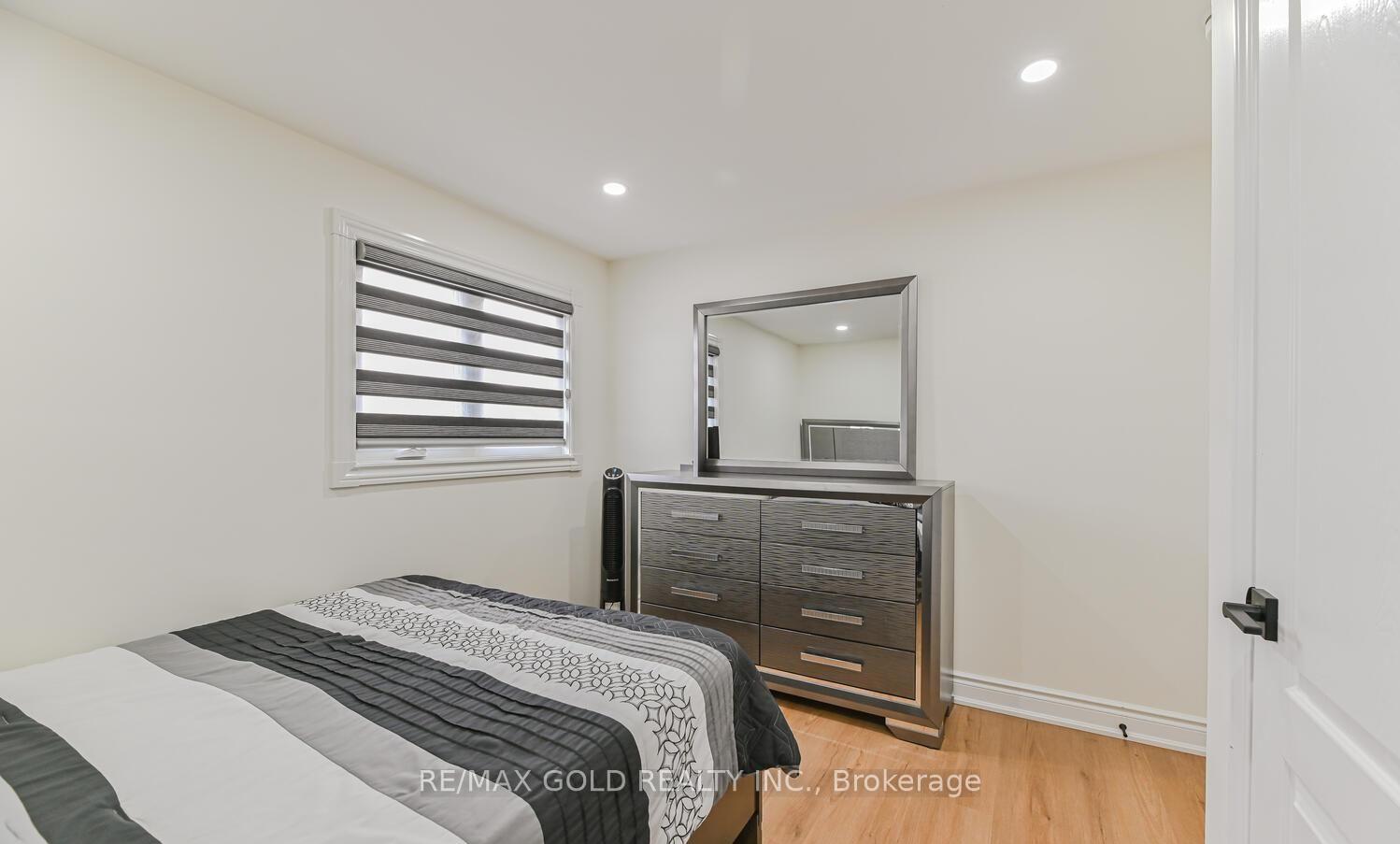 Photo 15 of 81 Drake Boulevard, Brampton, Southgate — HOMEH