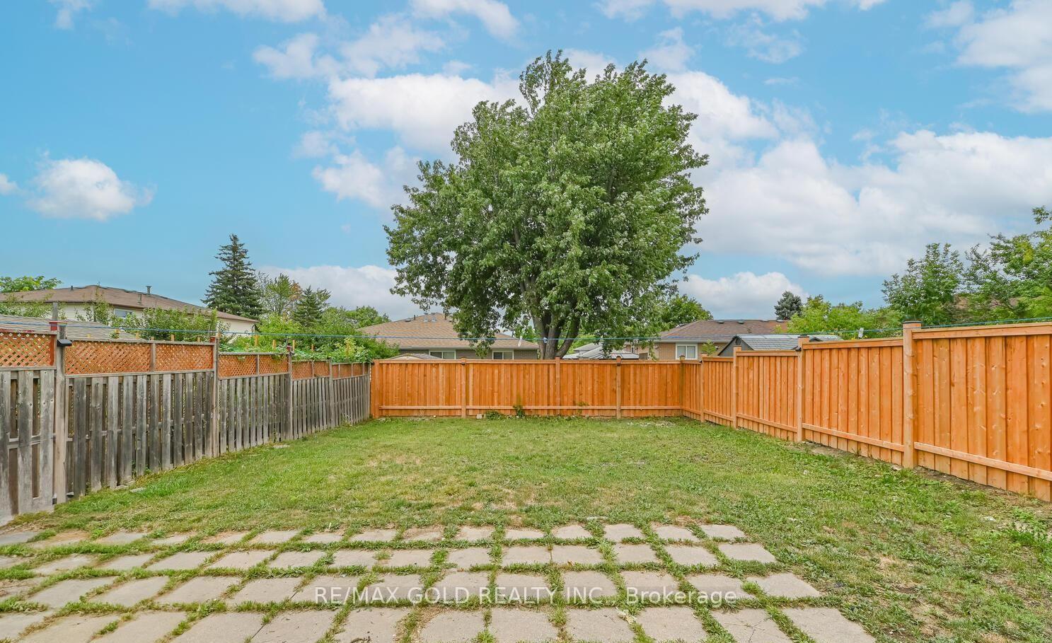 Photo 27 of 81 Drake Boulevard, Brampton, Southgate — HOMEH