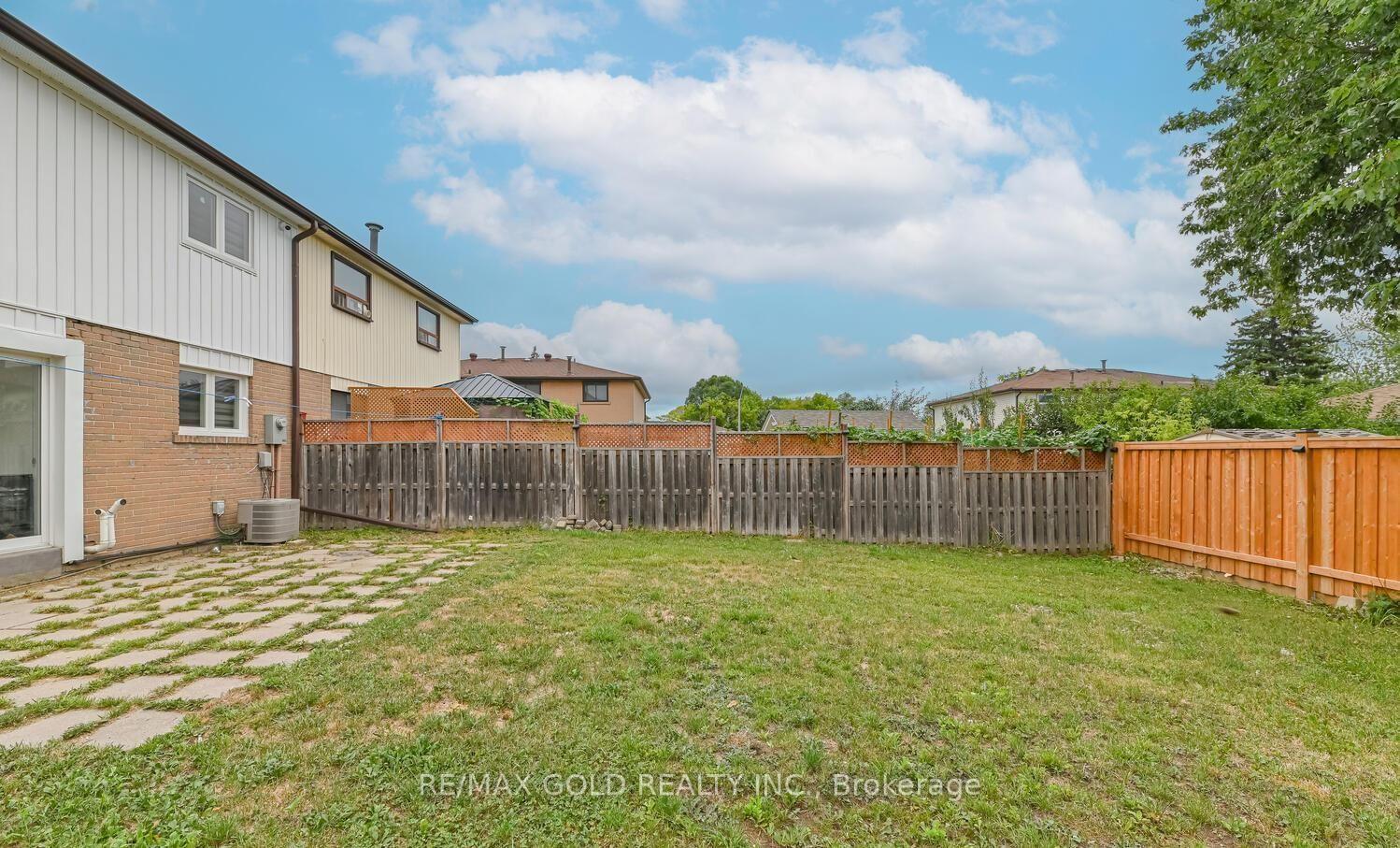 Photo 28 of 81 Drake Boulevard, Brampton, Southgate — HOMEH