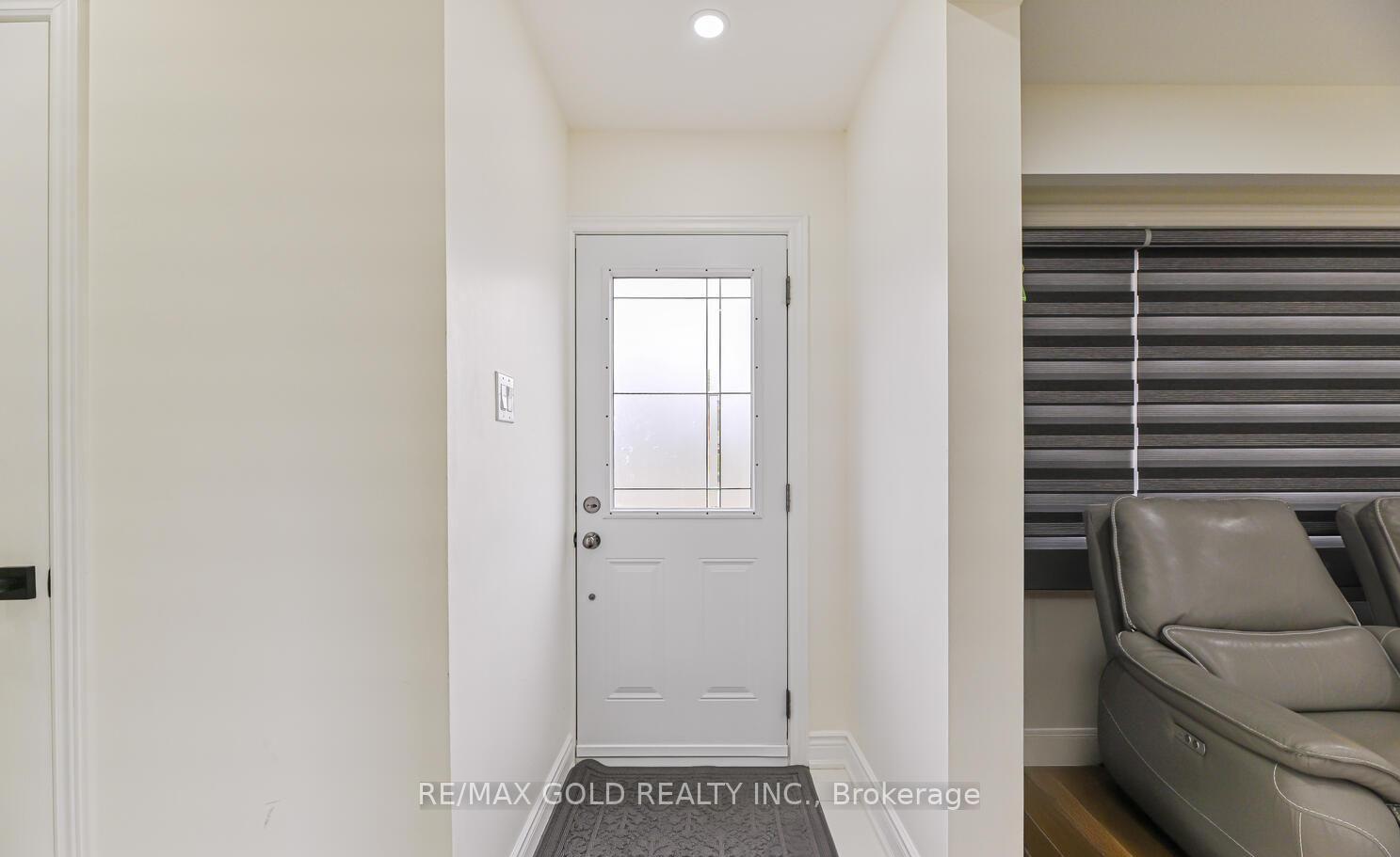 Photo 34 of 81 Drake Boulevard, Brampton, Southgate — HOMEH