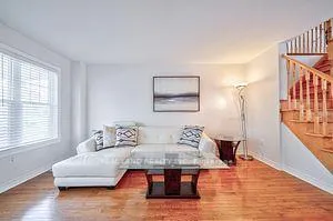 Photo 5 of 39 Roy Rainey Avenue, Markham, Wismer — HOMEH