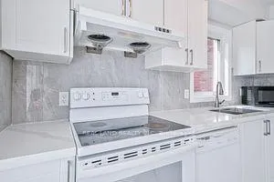 Photo 13 of 39 Roy Rainey Avenue, Markham, Wismer — HOMEH