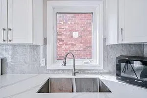 Photo 14 of 39 Roy Rainey Avenue, Markham, Wismer — HOMEH