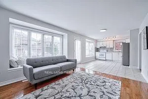 Photo 17 of 39 Roy Rainey Avenue, Markham, Wismer — HOMEH