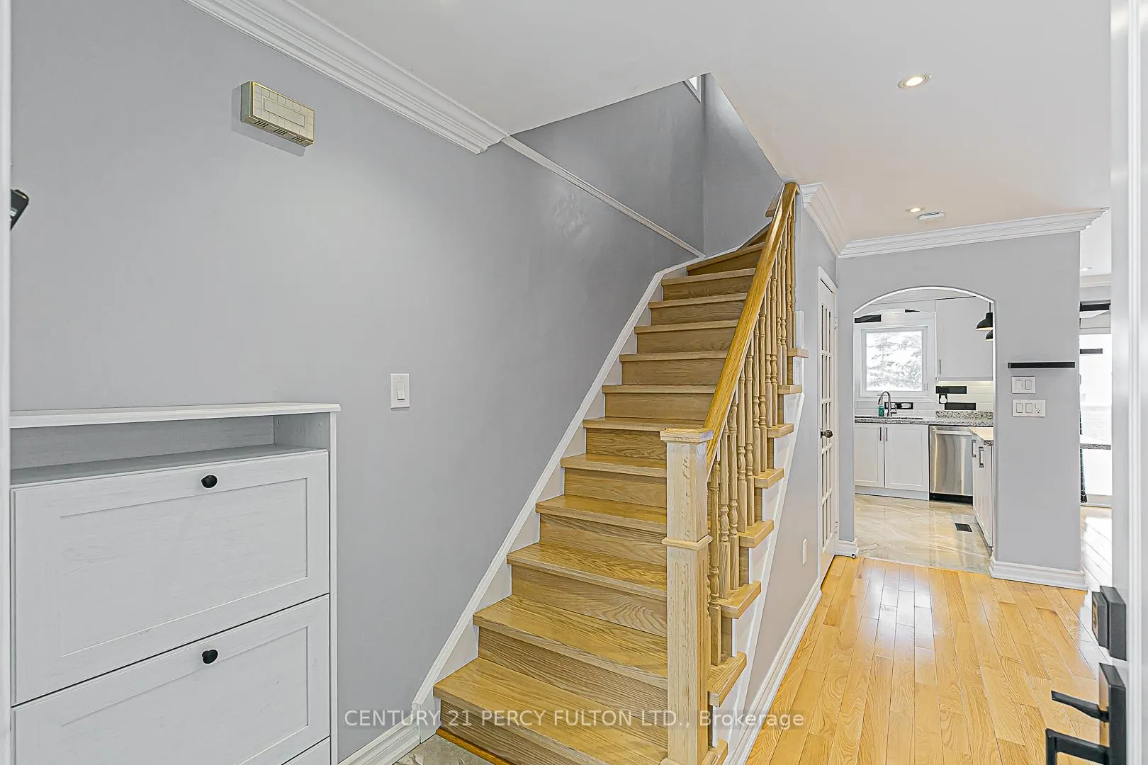 Photo 5 of 53 Miley Drive, Markham, Markville — HOMEH
