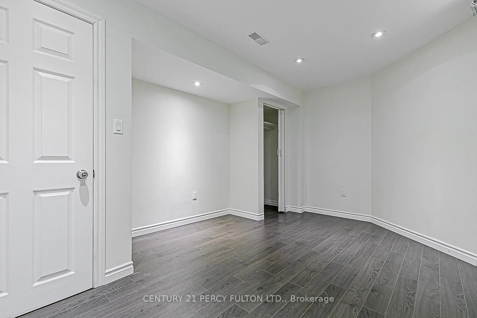 Photo 39 of 53 Miley Drive, Markham, Markville — HOMEH