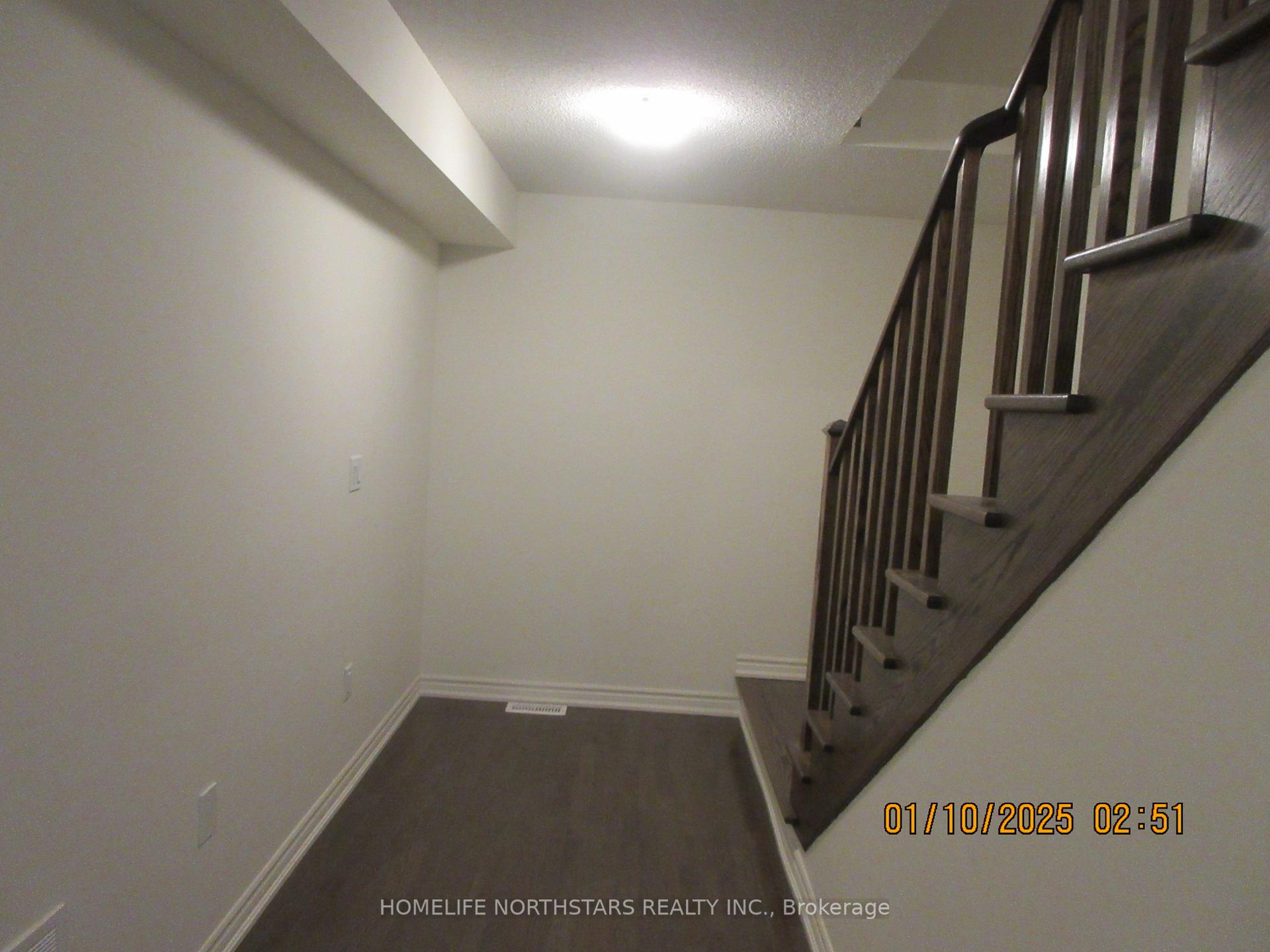 Photo 4 of 8 Dallotto Lane, Ajax, South East — HOMEH