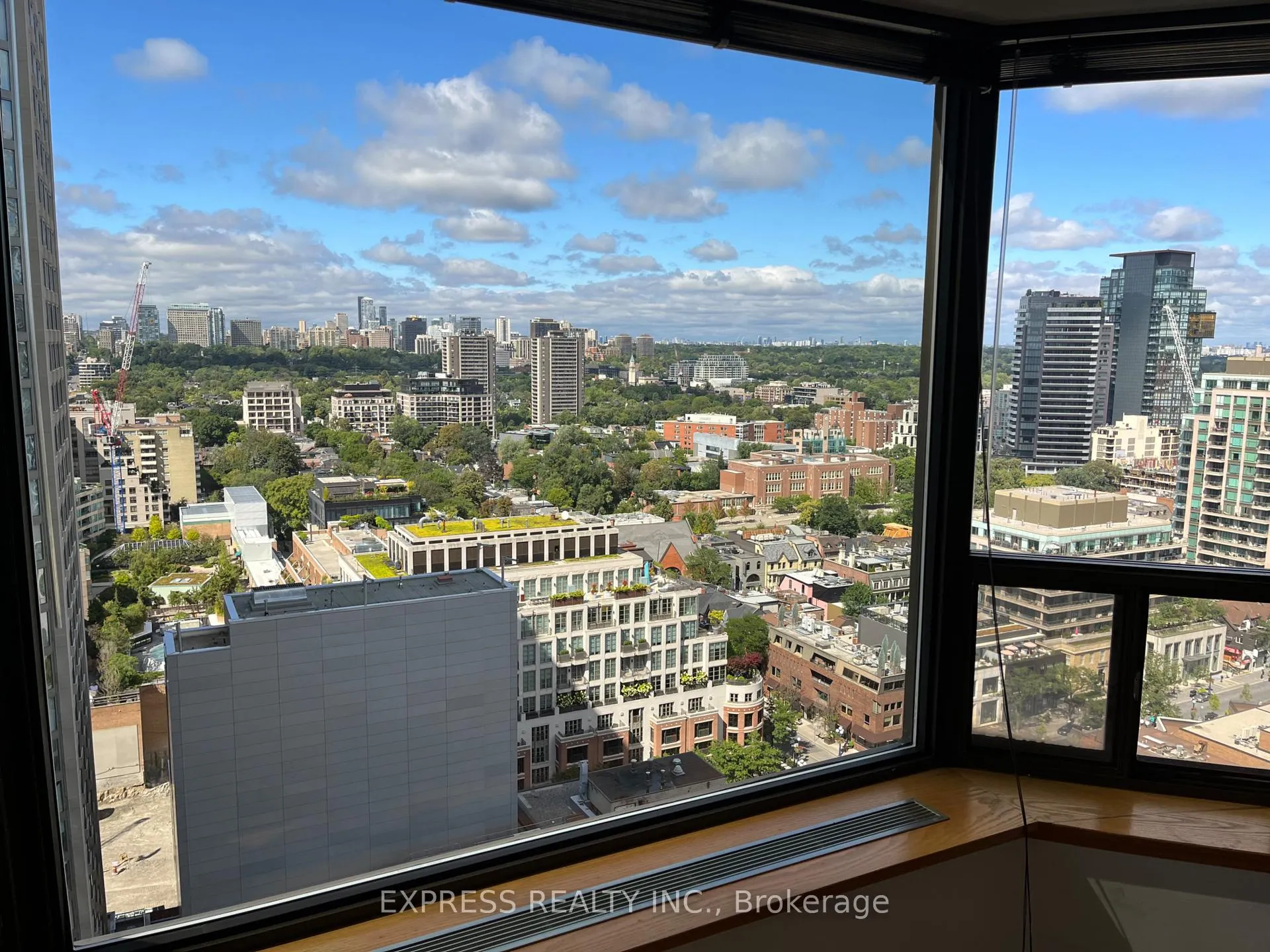 Photo 14 of Unit 2001, 175 Cumberland Street, Toronto, The Annex — HOMEH