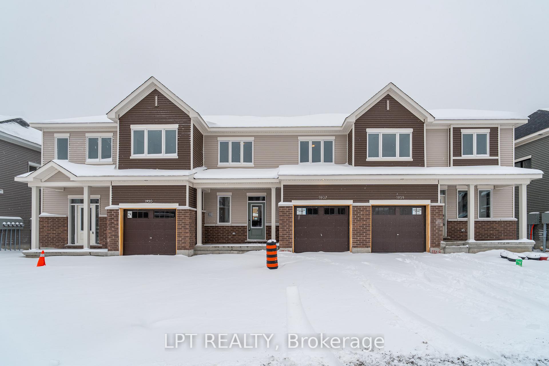 Photo 2 of 1937 Elevation Road, Ottawa, Barrhaven - Half Moon Bay — HOMEH