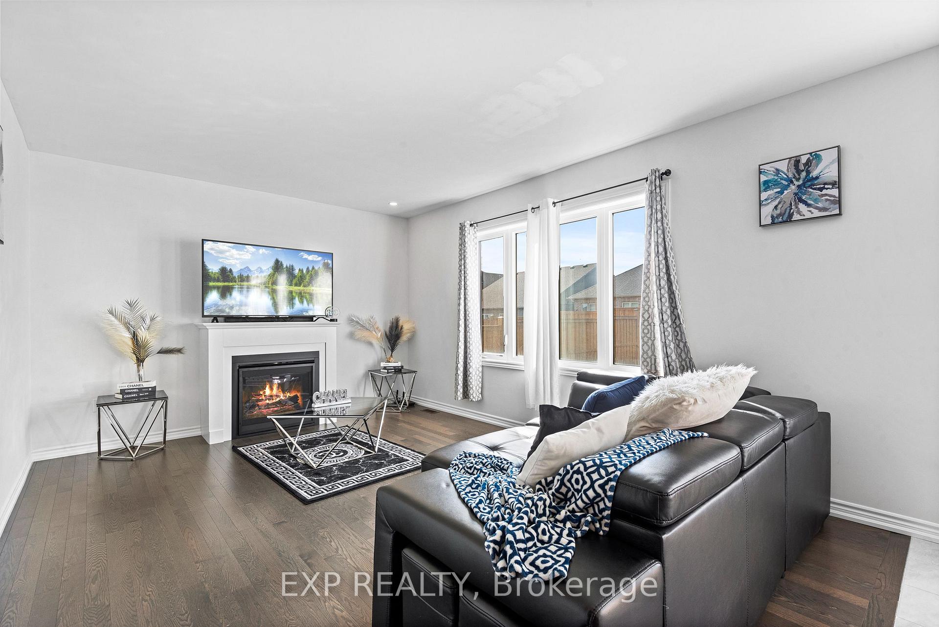Photo 4 of 56 Horizon Avenue, Cavan Monaghan, Cavan Twp — HOMEH