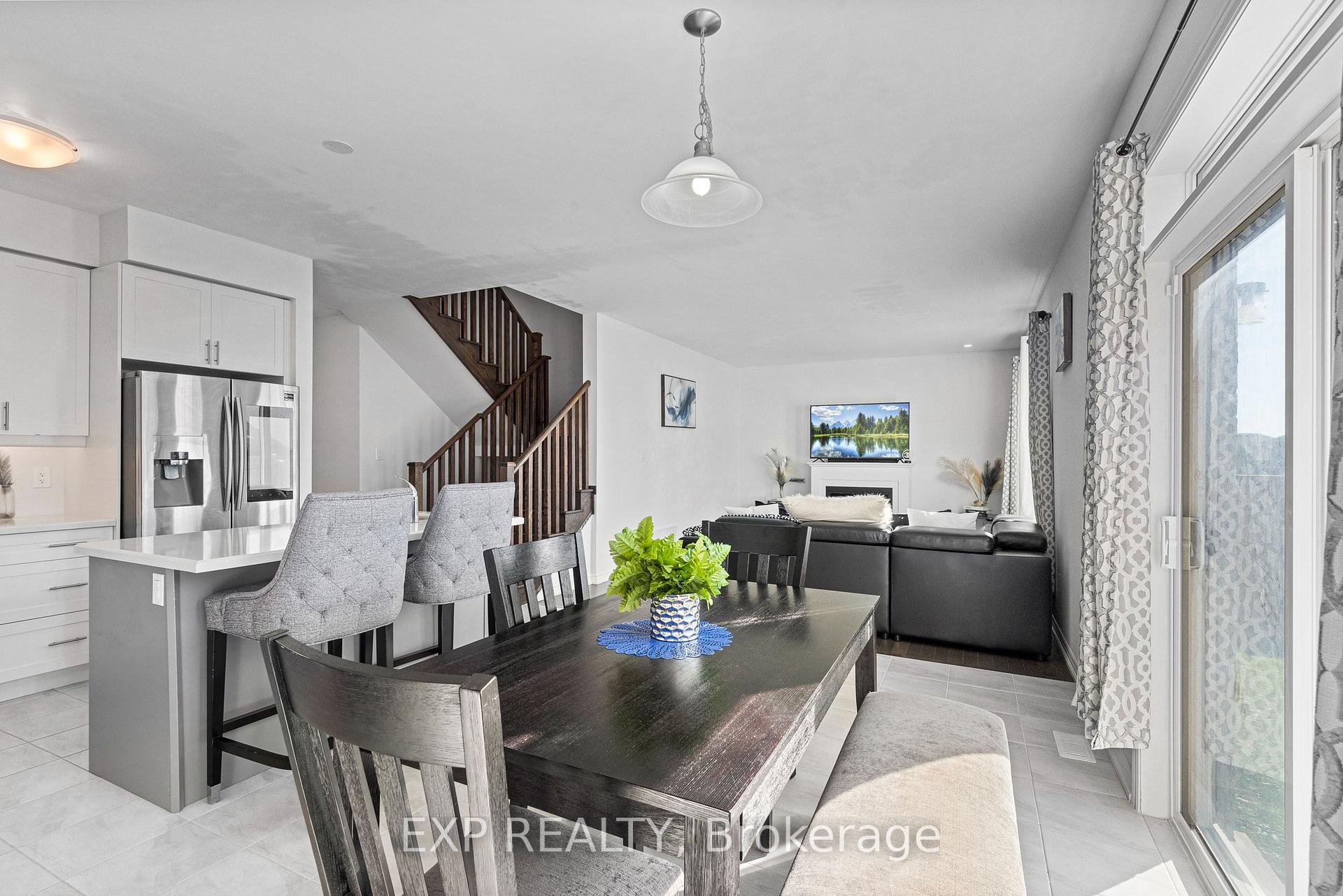 Photo 9 of 56 Horizon Avenue, Cavan Monaghan, Cavan Twp — HOMEH
