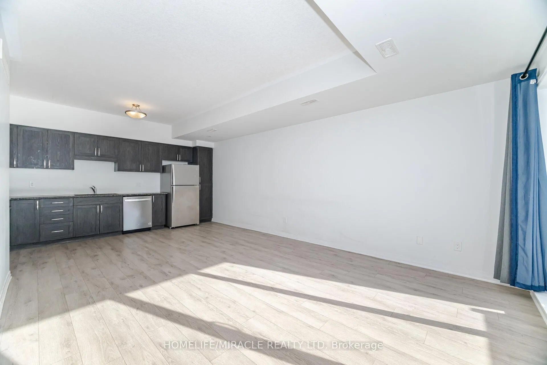 Photo 13 of 15 Visionary Avenue, Kitchener — HOMEH