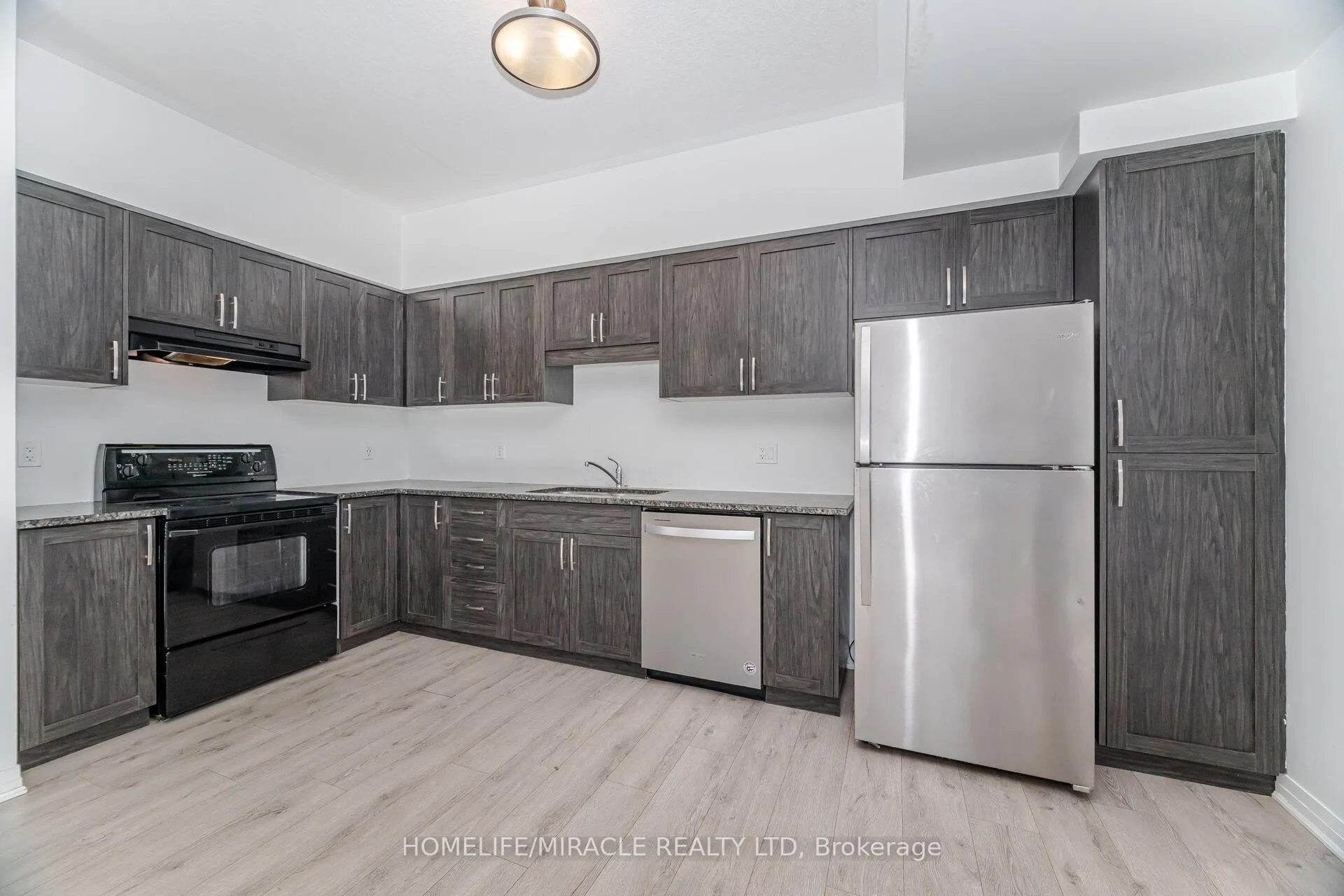 Photo 14 of 15 Visionary Avenue, Kitchener — HOMEH
