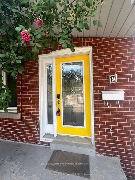 Front of 8 Porter Avenue