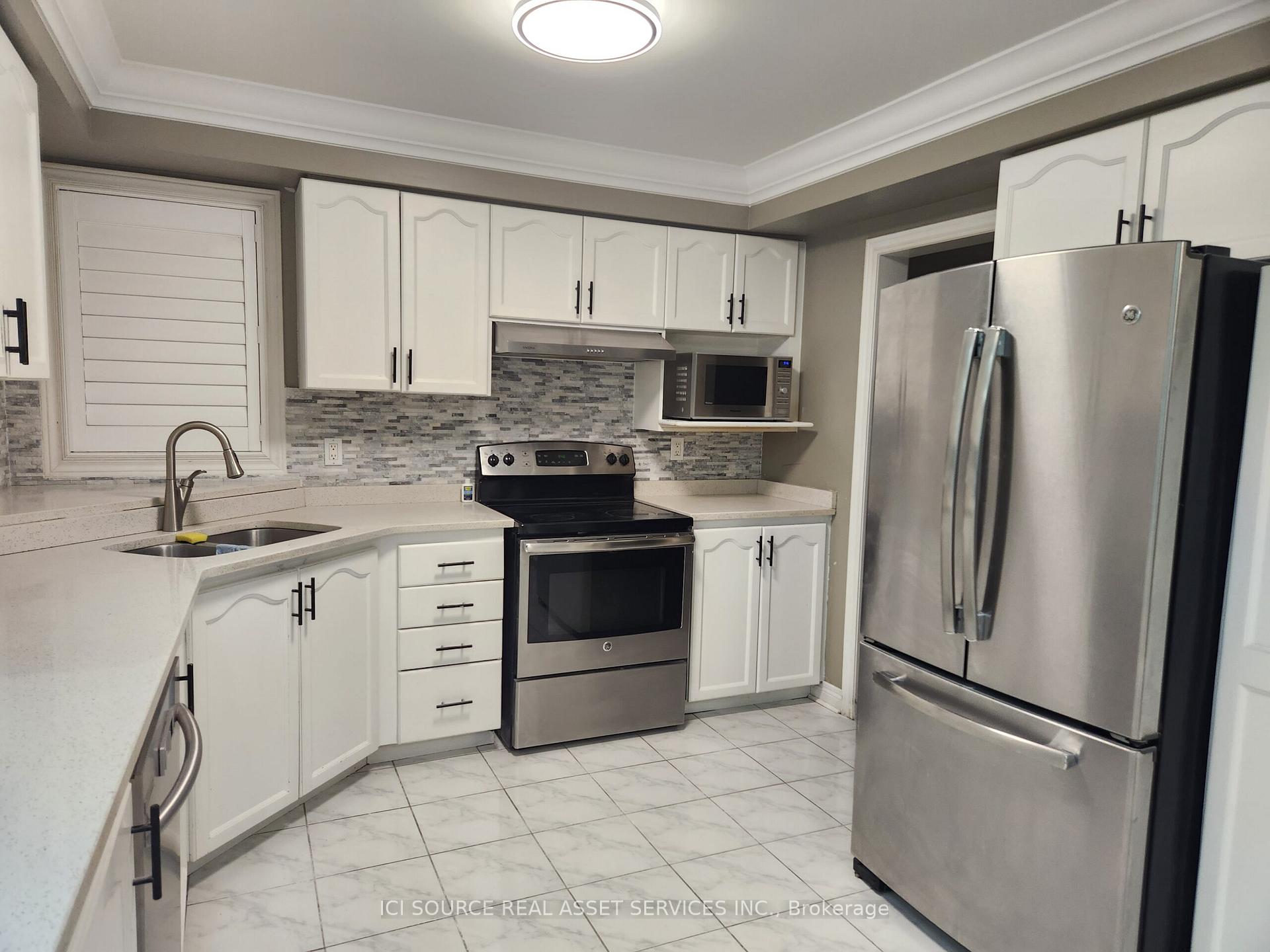 Photo 4 of 2037 Mckerlie Crescent, Burlington, Rose — HOMEH