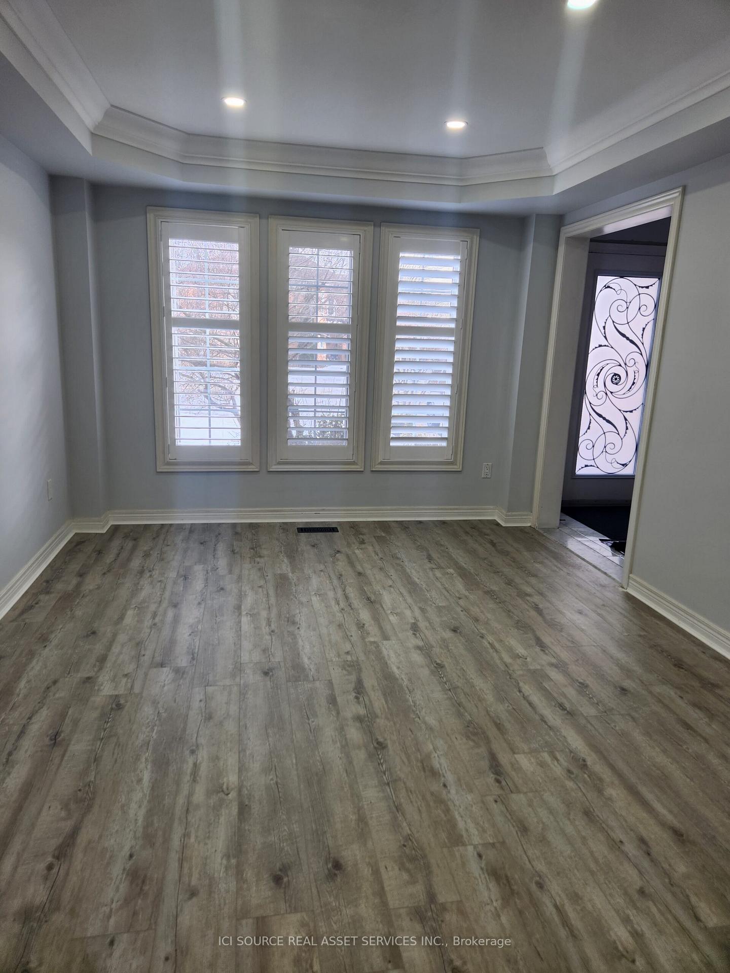 Photo 6 of 2037 Mckerlie Crescent, Burlington, Rose — HOMEH