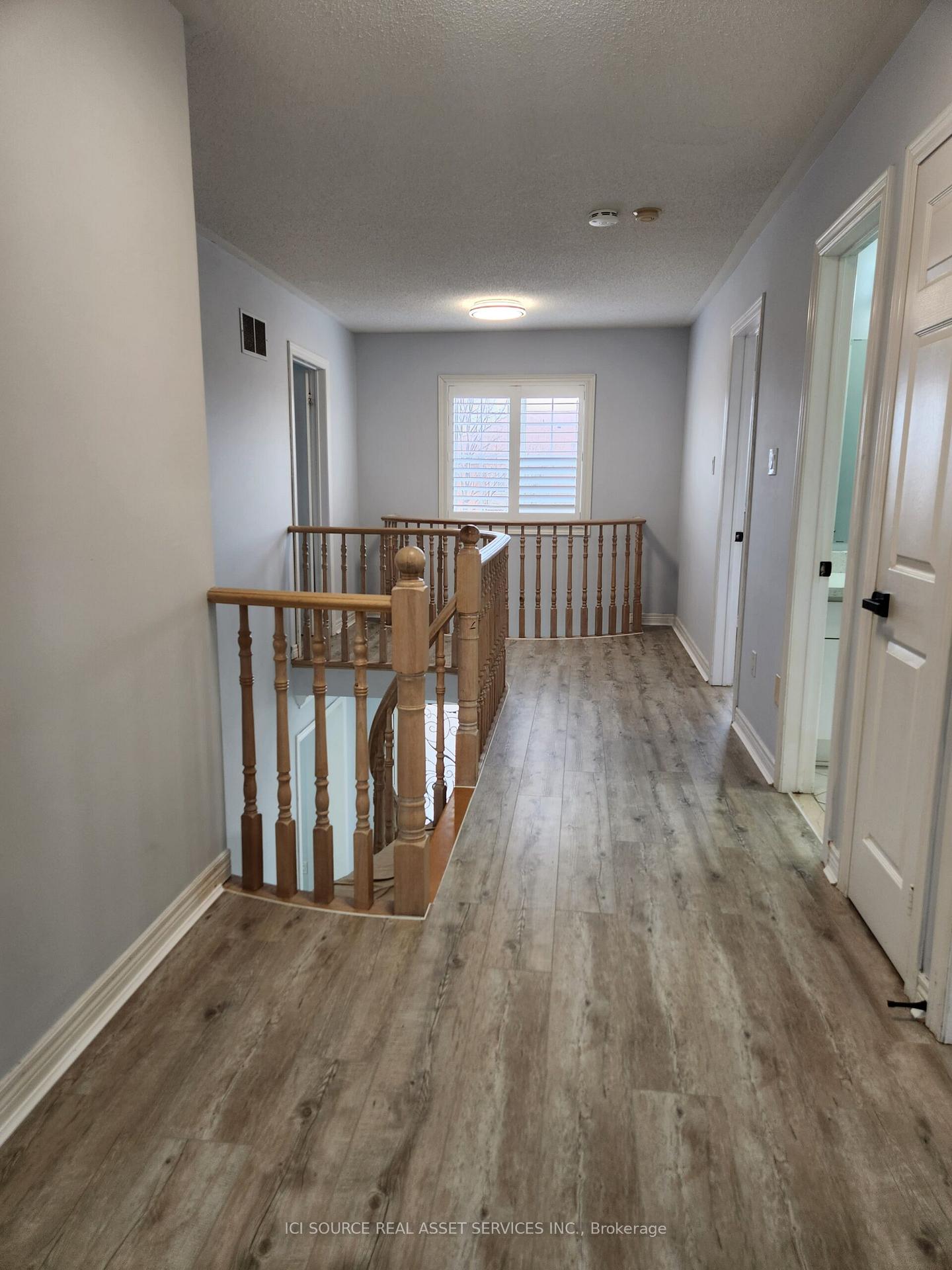 Photo 9 of 2037 Mckerlie Crescent, Burlington, Rose — HOMEH