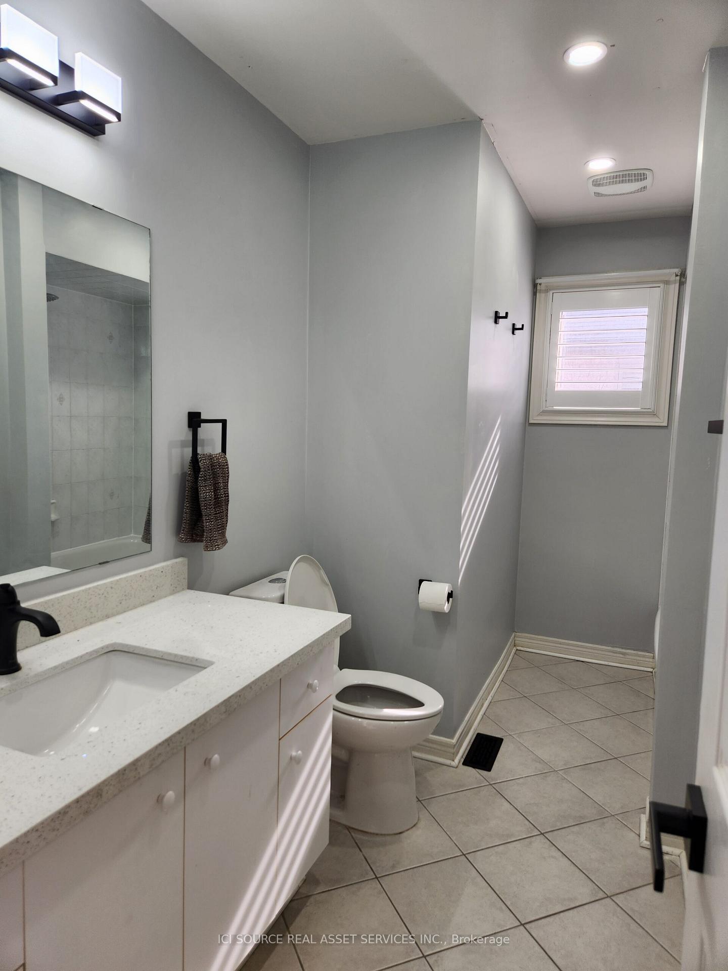 Photo 12 of 2037 Mckerlie Crescent, Burlington, Rose — HOMEH