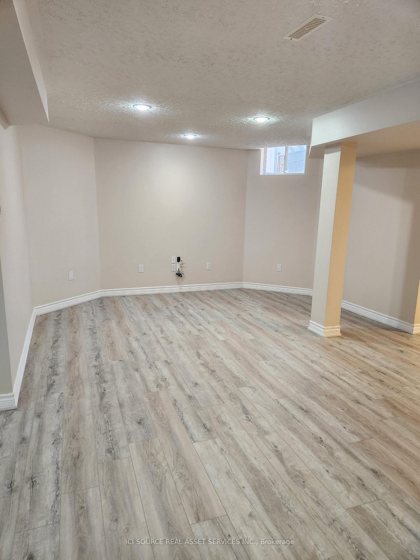 Photo 16 of 2037 Mckerlie Crescent, Burlington, Rose — HOMEH